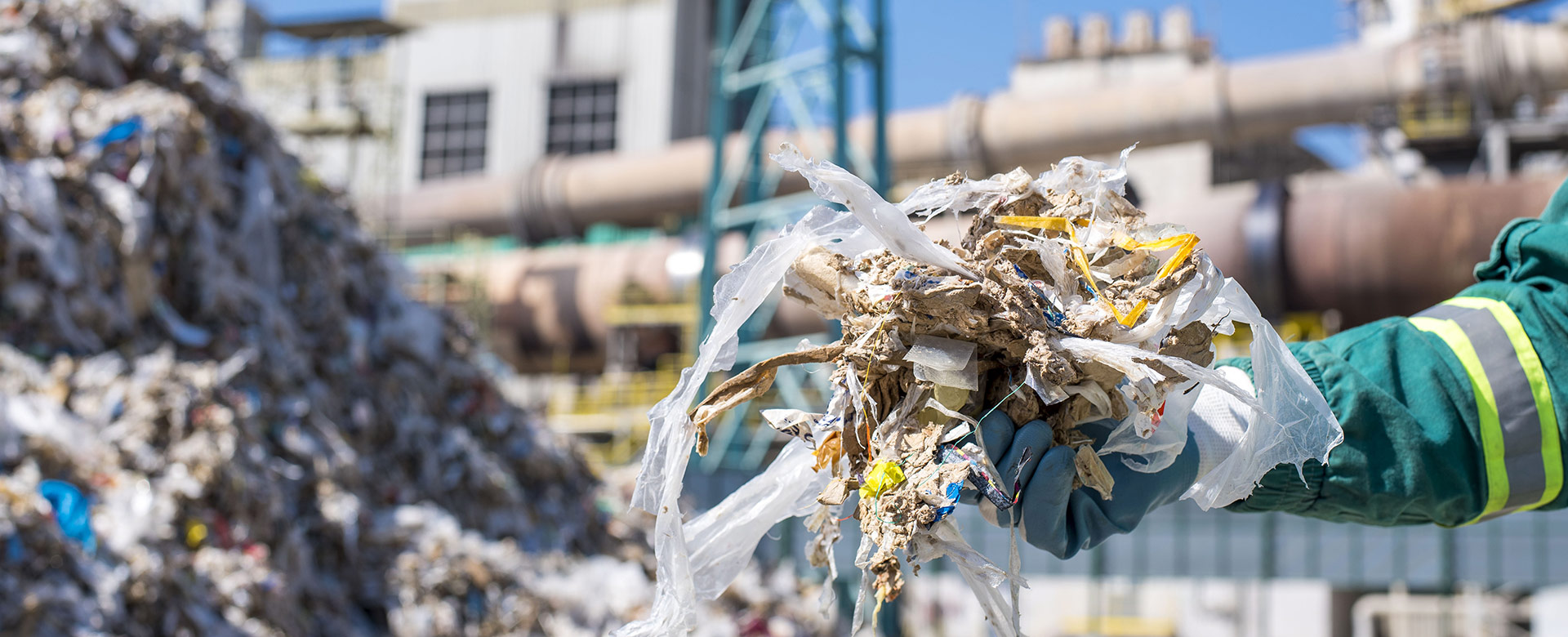 img-slide-ecoffice-attivita-di-prelievo-trasporto-a-smaltimento-di-rifiuti-speciali-pericolosi-e-non